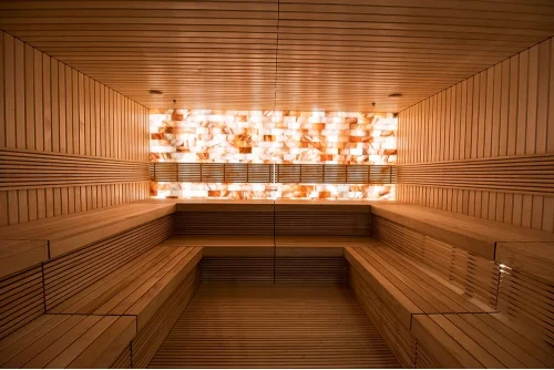 Sauna: benefici per la salute, rischi e prevenzione