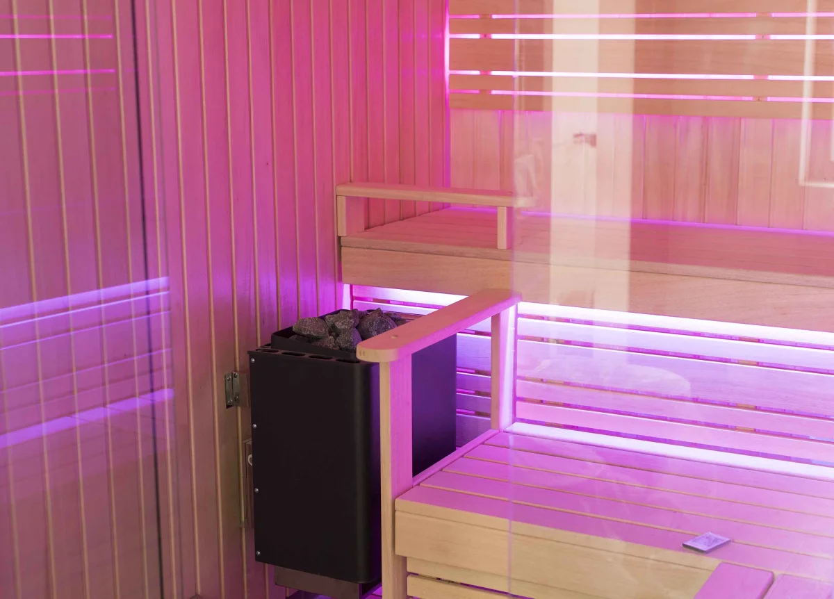 La scelta dell'attrezzatura è una delle domande più importanti quando si installa una sauna.