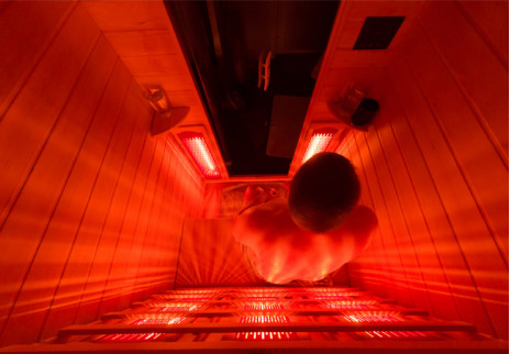 Sauna a infrarossi: perché è popolare tra gli influencer e apprezzata dagli esperti di saune