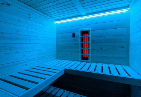 Quando le bollette salgono alle stelle: trucchi per risparmiare energia senza perdere il vapore nella sauna