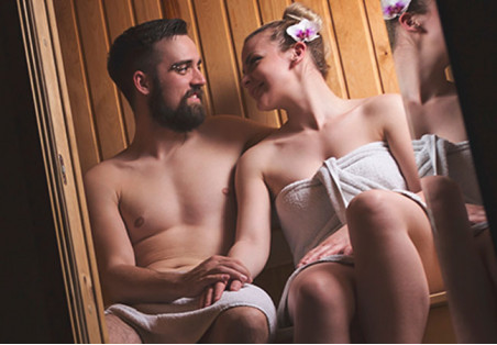 San Valentino in sauna: come creare un'atmosfera romantica, accogliente e stimolante per i sensi