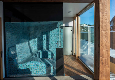 Bagno turco con cabina vetrata panoramica