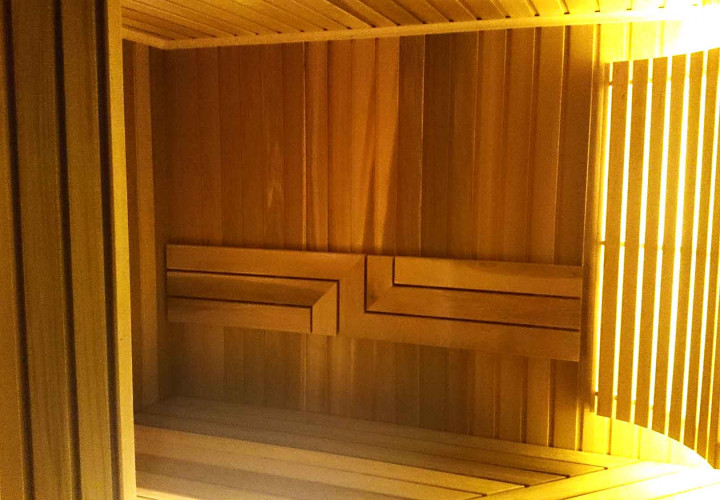 Sauna in legno di cedro con funzione vapore