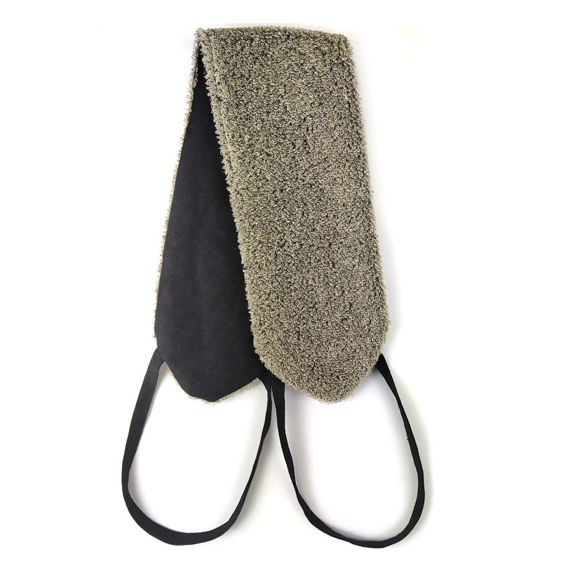 Spazzolone per la schiena con manici neri