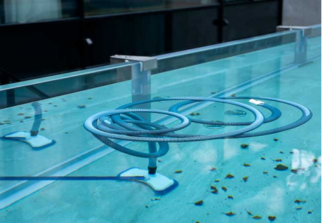 I 10 problemi più comuni delle piscine in estate e le relative soluzioni rapide