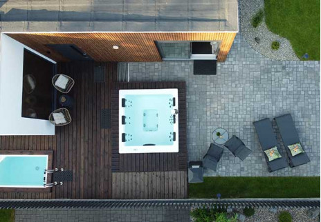 8 cose da considerare prima di allestire un'area spa in casa o all'aperto