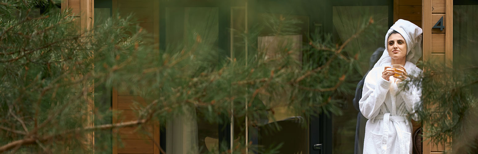 Rituale dell'acqua calda: perché l'acqua calda aiuta a rilassarsi e perché il calore della sauna ha effetti ancora più straordinari