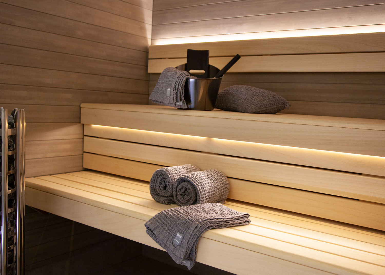 Articoli per la sauna: piccoli dettagli che offrono un grande piacere