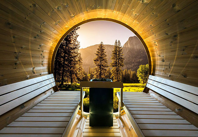 Una grande finestra nella sauna: quando è necessaria maggiore potenza/isolamento?