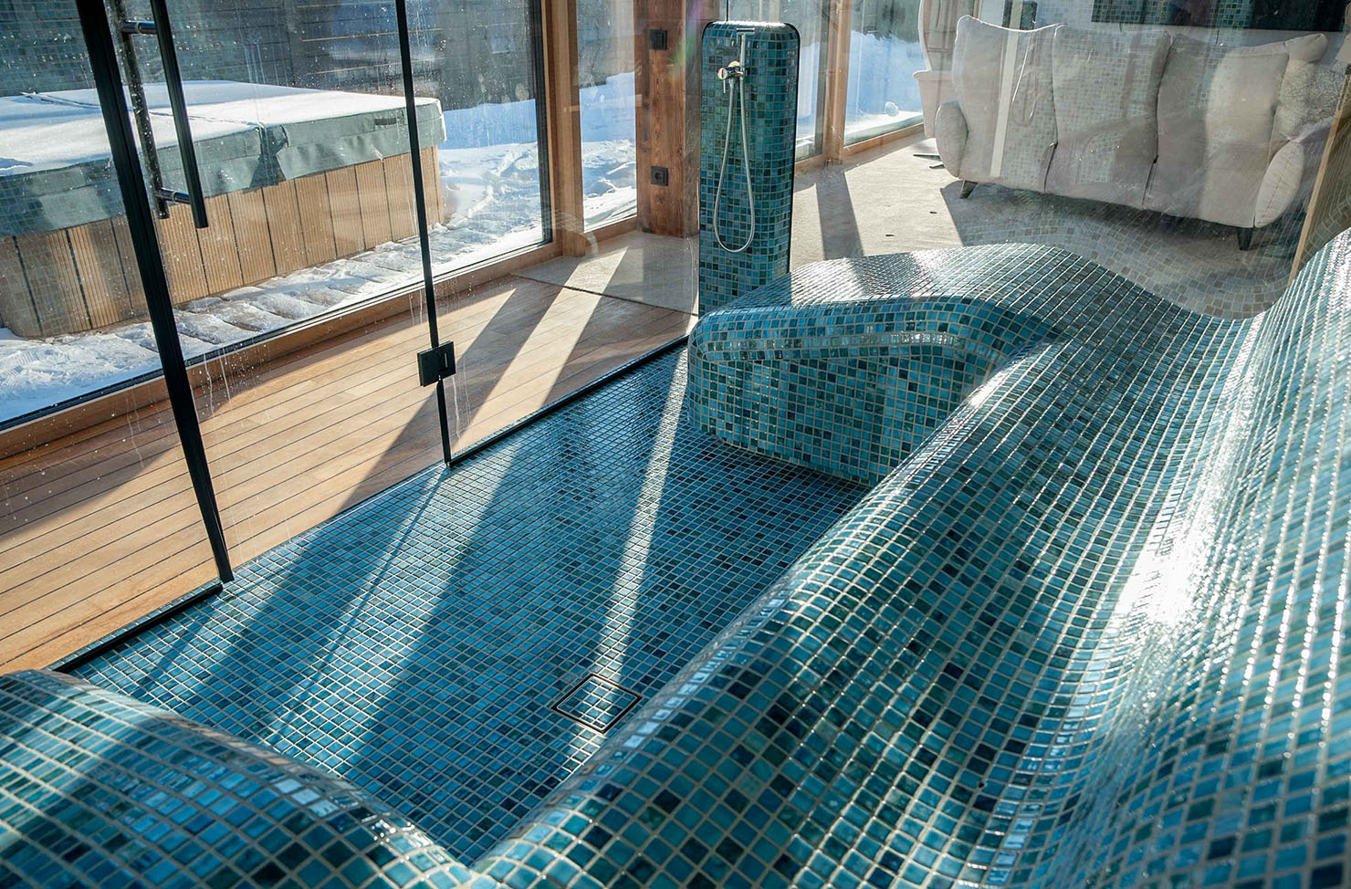 Costruzione di una piscina coperta