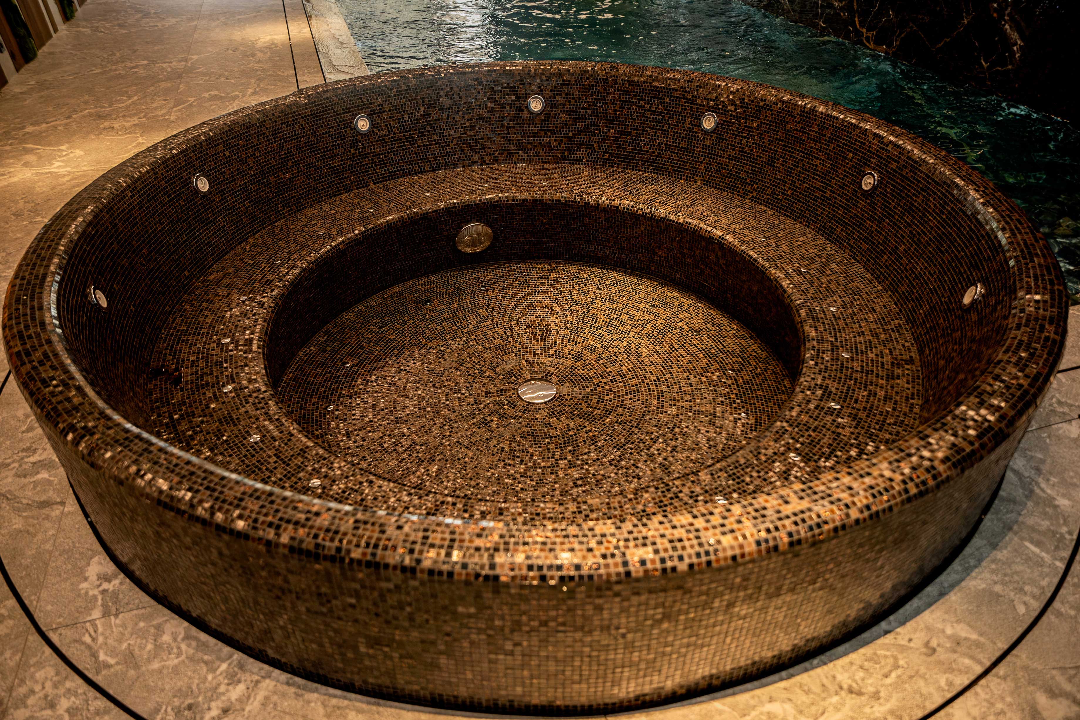 Progetto di sauna a infrarossi privata e piscina