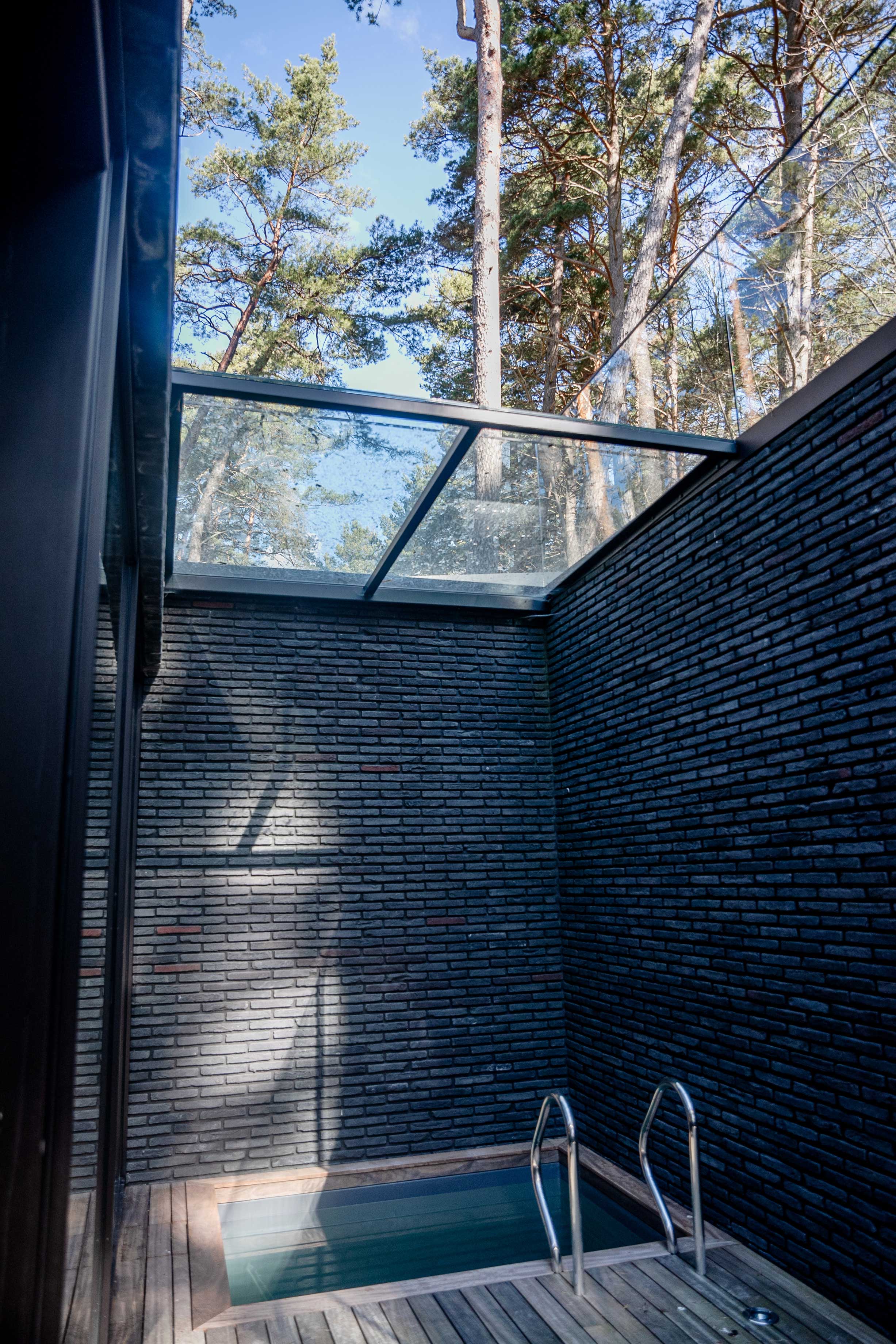 Progetto di sauna a infrarossi privata e piscina